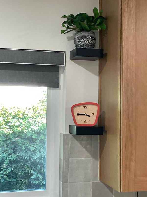 Customer photo: Vintage-Style Mid-Century Modern Desk Silent Clock